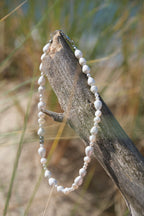 NECKLACE WITH PEARLS OF DIFFERENT SHAPES