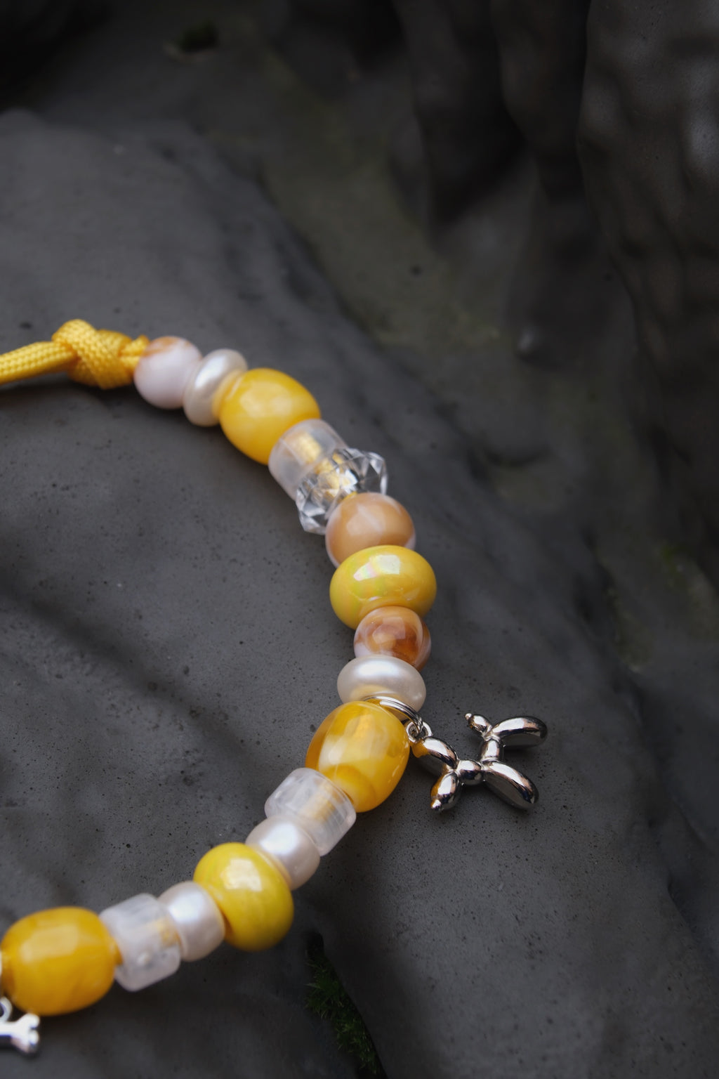 YELLOW GAME NECKLACE